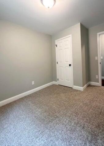 84 Noble Road Oxford ME 04270