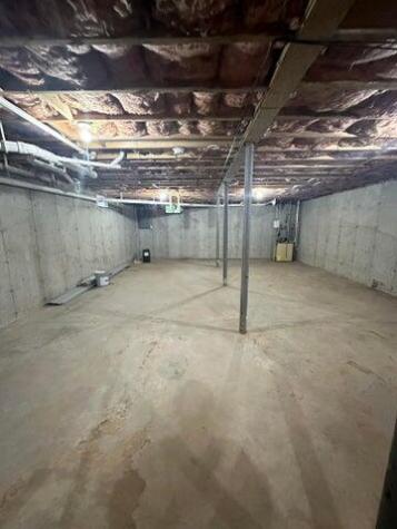 84 Noble Road Oxford ME 04270