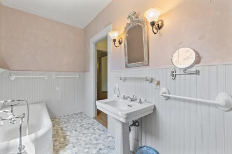 999 High Street Bath ME 04530