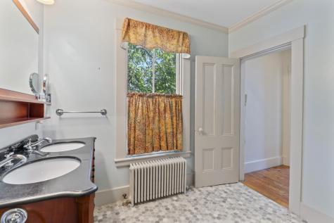 999 High Street Bath ME 04530