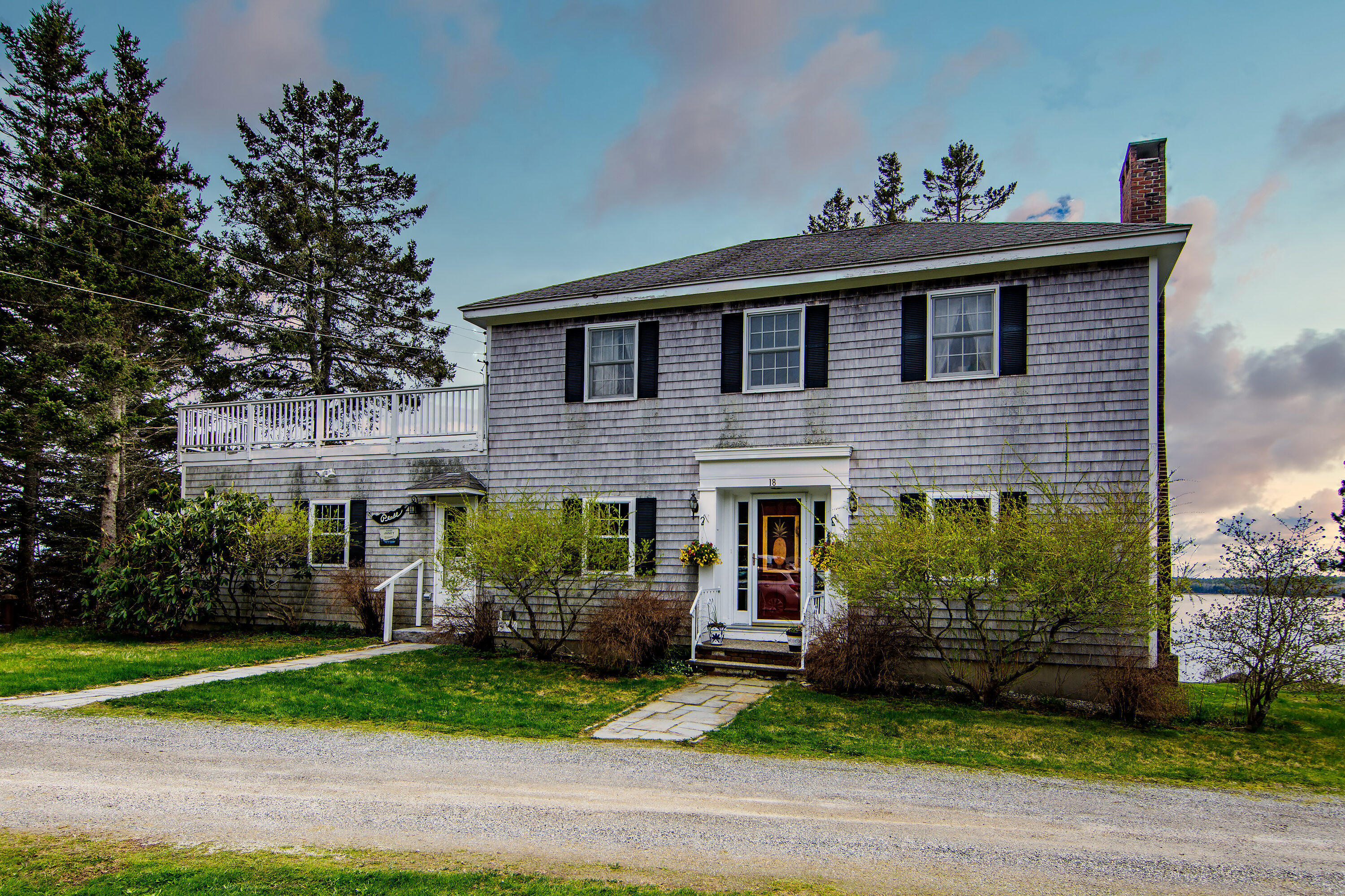 18 Bridges Point Lane Brooklin ME 04616
