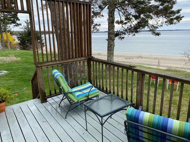 18 Bridges Point Lane Brooklin ME 04616