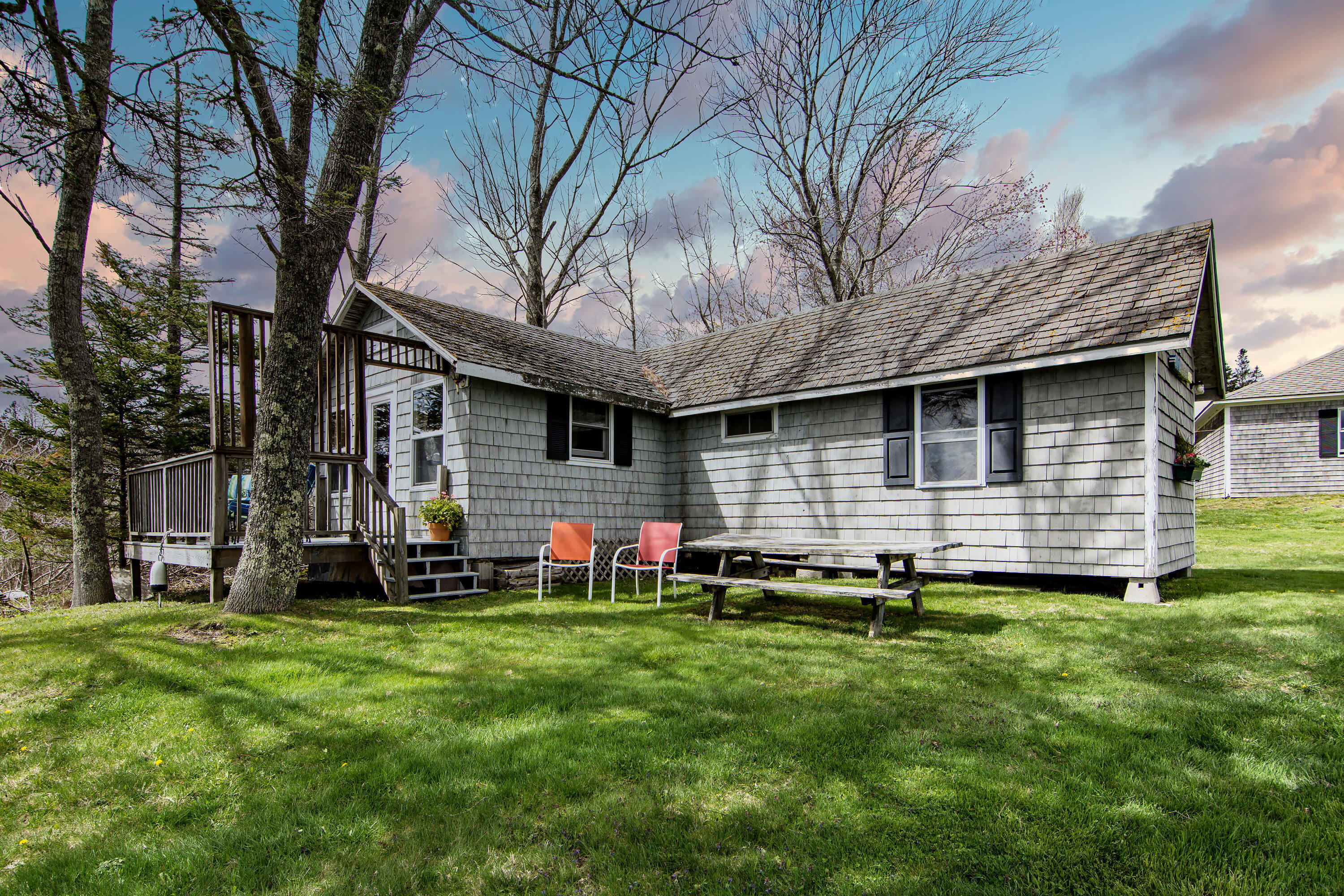 18 Bridges Point Lane Brooklin ME 04616
