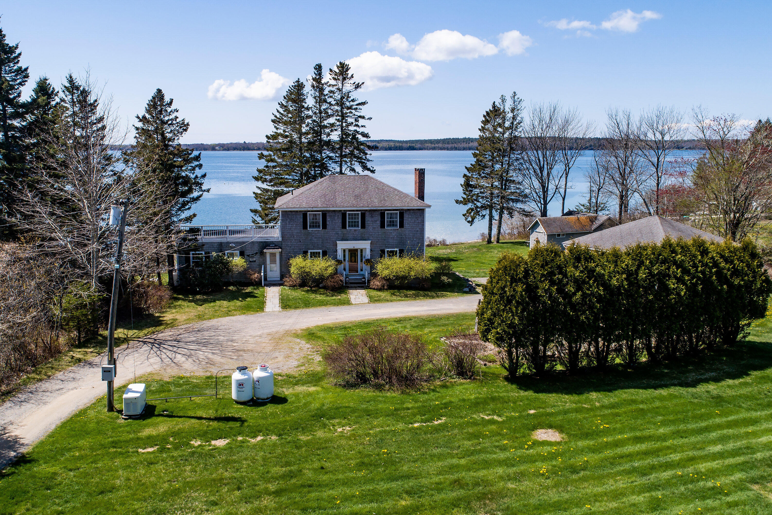18 Bridges Point Lane Brooklin ME 04616