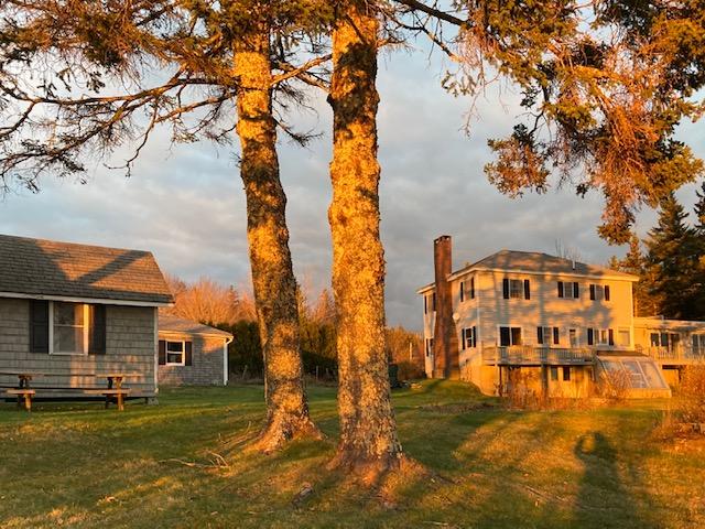 18 Bridges Point Lane Brooklin ME 04616