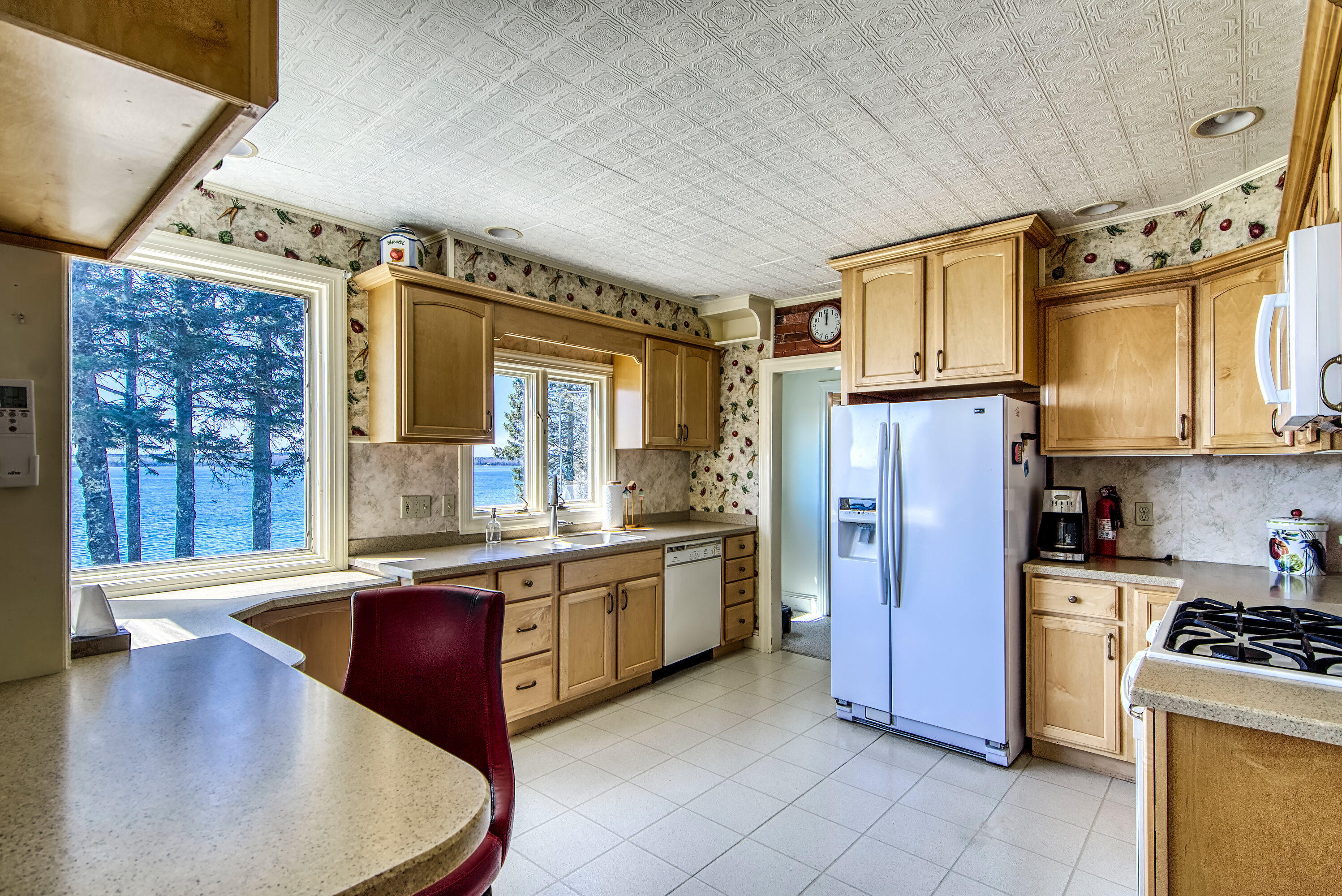 18 Bridges Point Lane Brooklin ME 04616