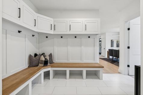 27 Vining Way Cumberland ME 04021