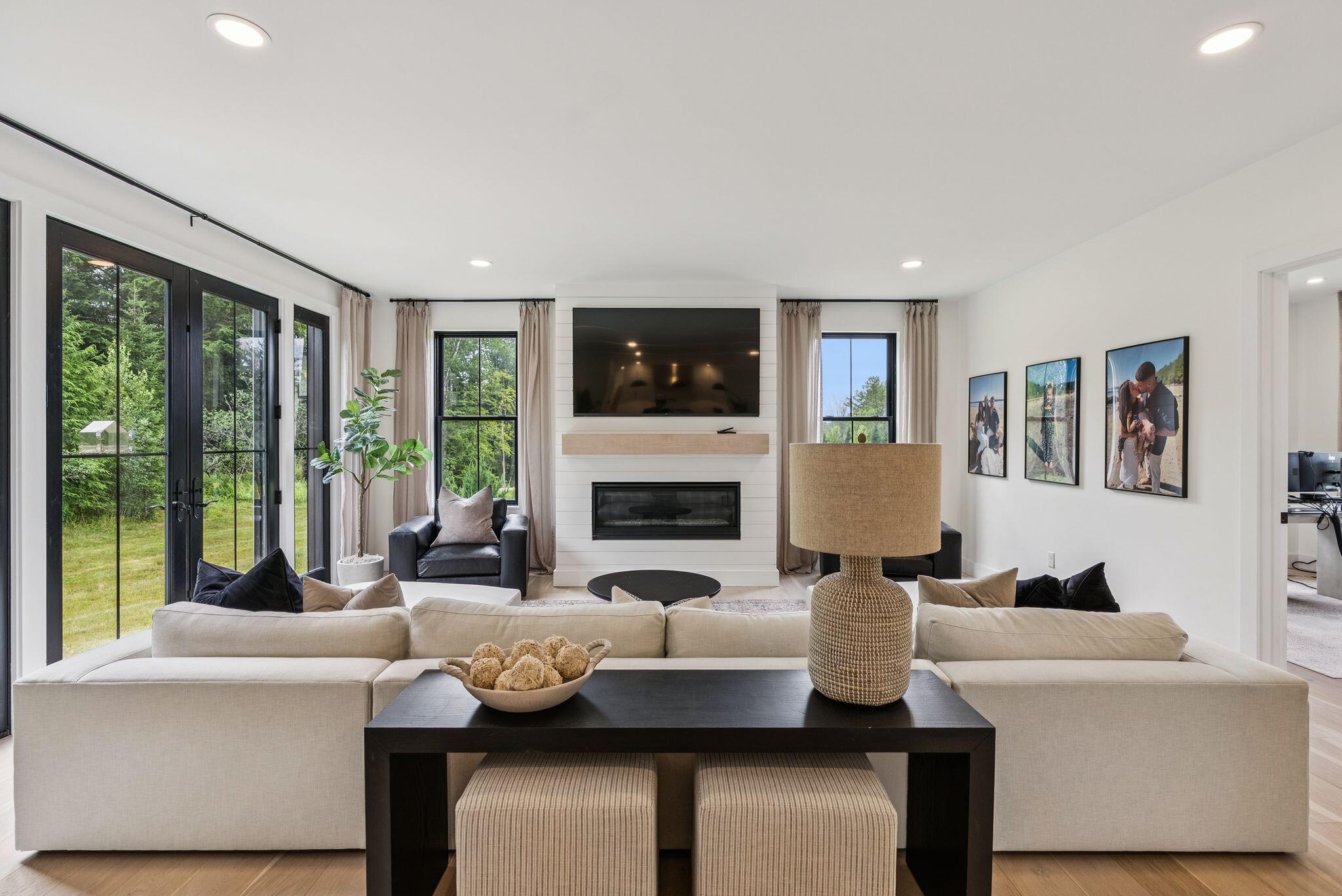 27 Vining Way Cumberland ME 04021