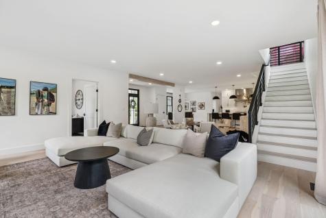 27 Vining Way Cumberland ME 04021