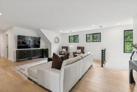 27 Vining Way Cumberland ME 04021