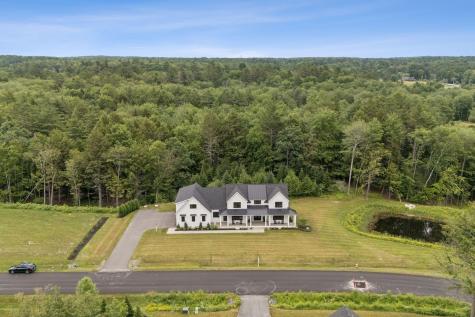 27 Vining Way Cumberland ME 04021