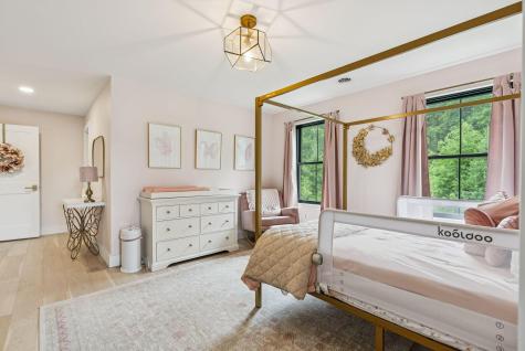 27 Vining Way Cumberland ME 04021