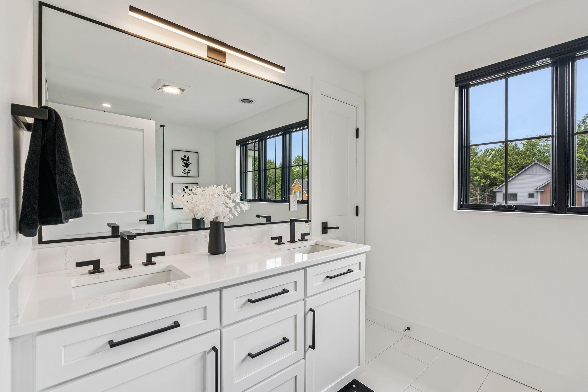 27 Vining Way Cumberland ME 04021