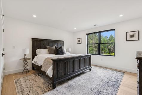 27 Vining Way Cumberland ME 04021