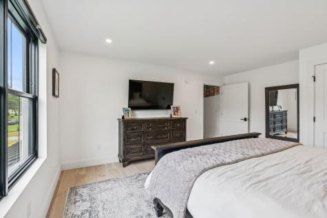 27 Vining Way Cumberland ME 04021