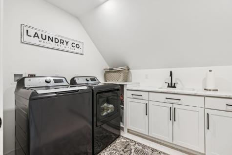 27 Vining Way Cumberland ME 04021