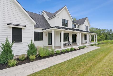 27 Vining Way Cumberland ME 04021