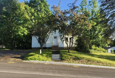 14 Highland Avenue Augusta ME 04330