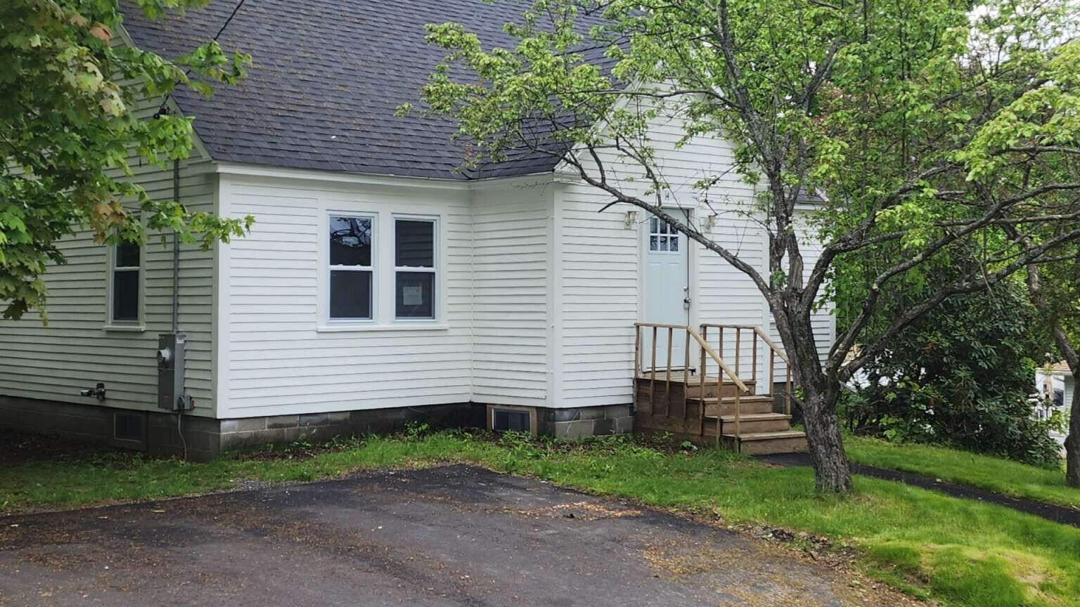 14 Highland Avenue Augusta ME 04330