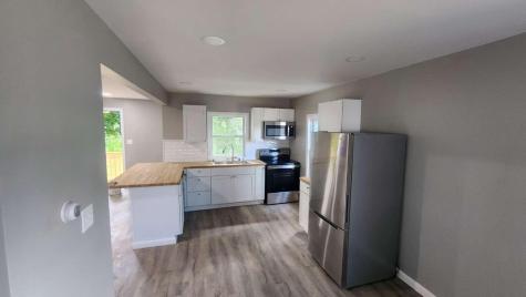 14 Highland Avenue Augusta ME 04330