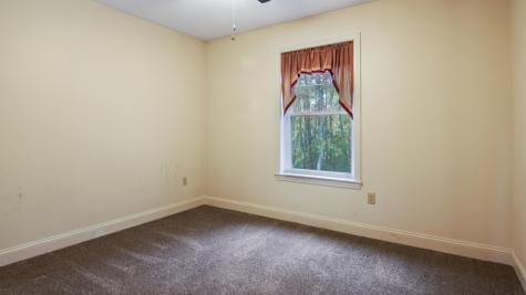 16 Rhode Island Avenue Alfred ME 04002