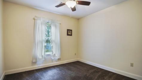 16 Rhode Island Avenue Alfred ME 04002