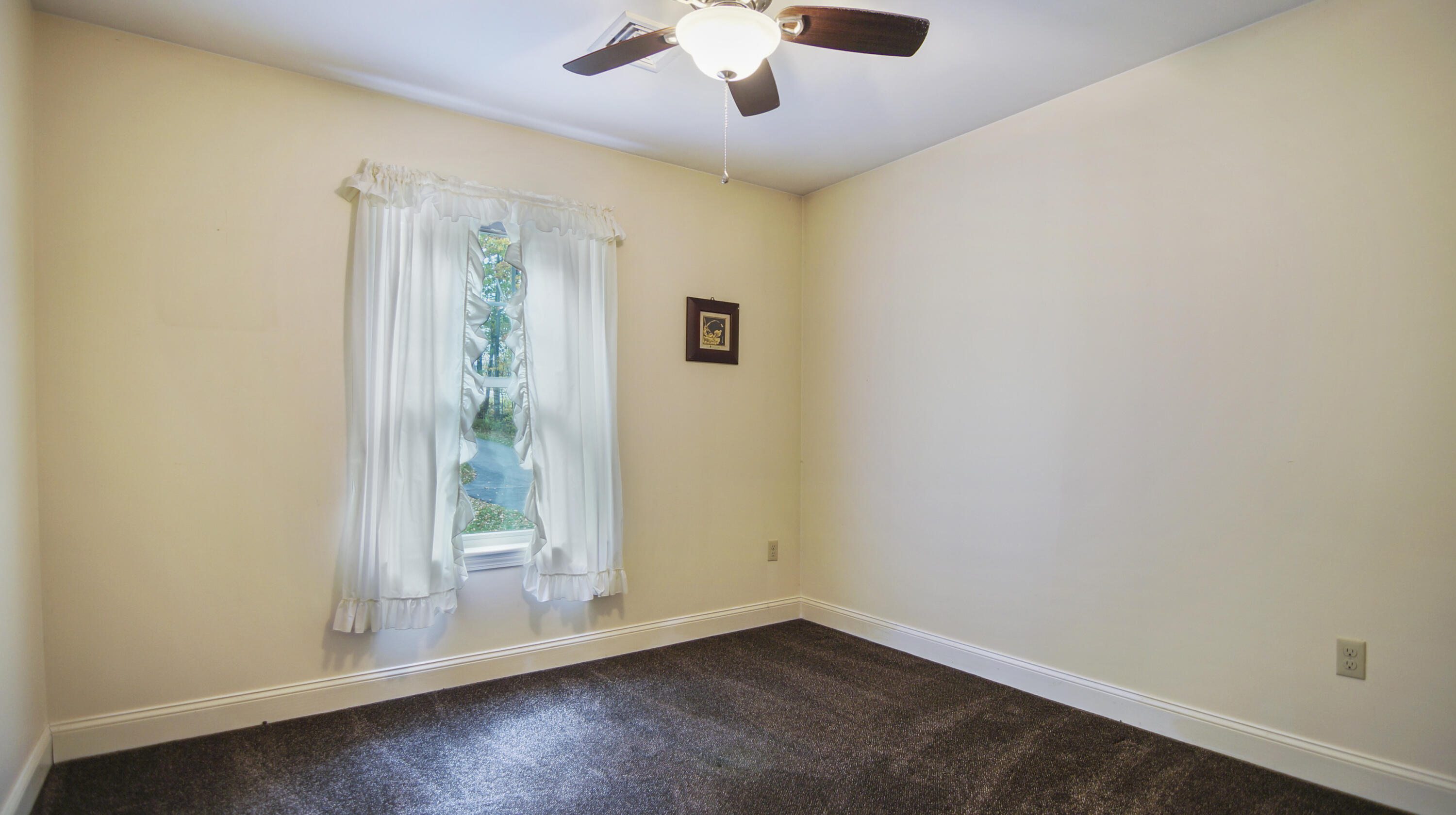 16 Rhode Island Avenue Alfred ME 04002