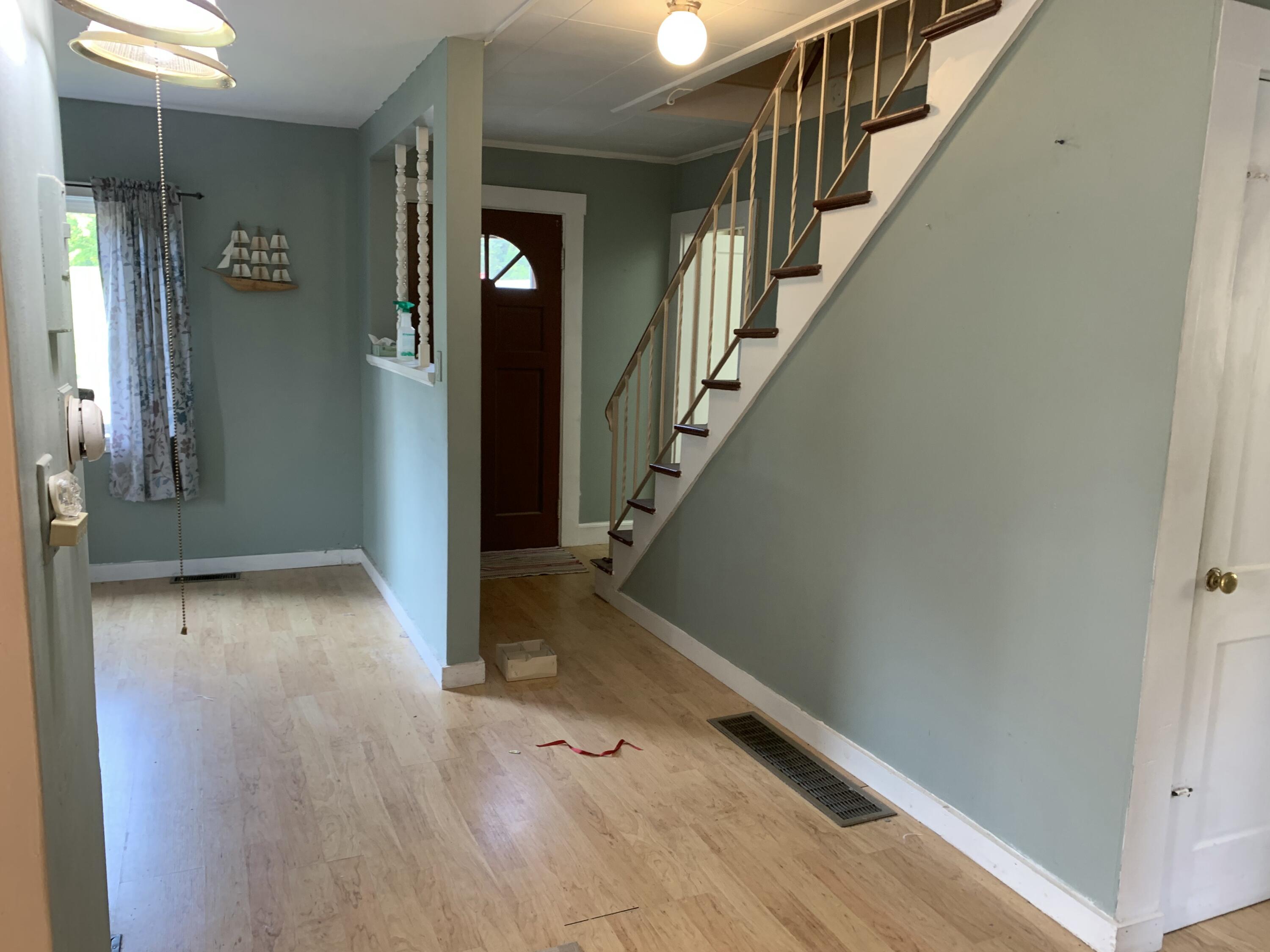 577 Maine Avenue Farmingdale ME 04344