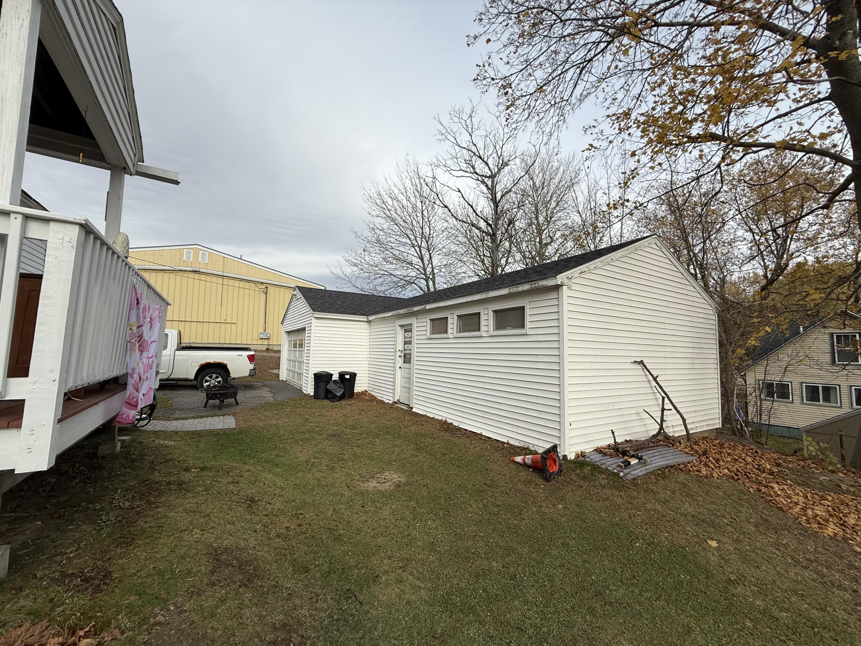 577 Maine Avenue Farmingdale ME 04344