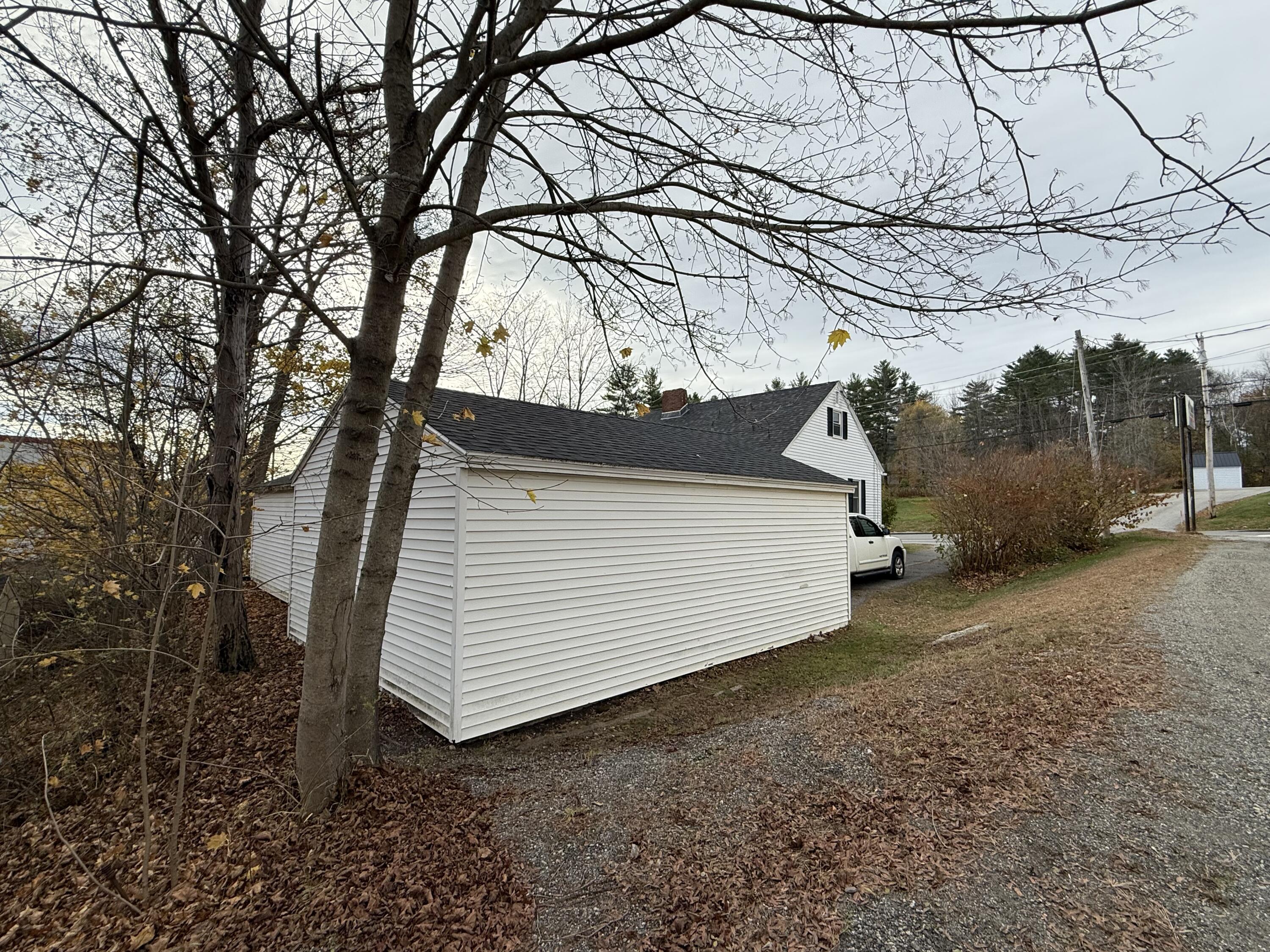 577 Maine Avenue Farmingdale ME 04344