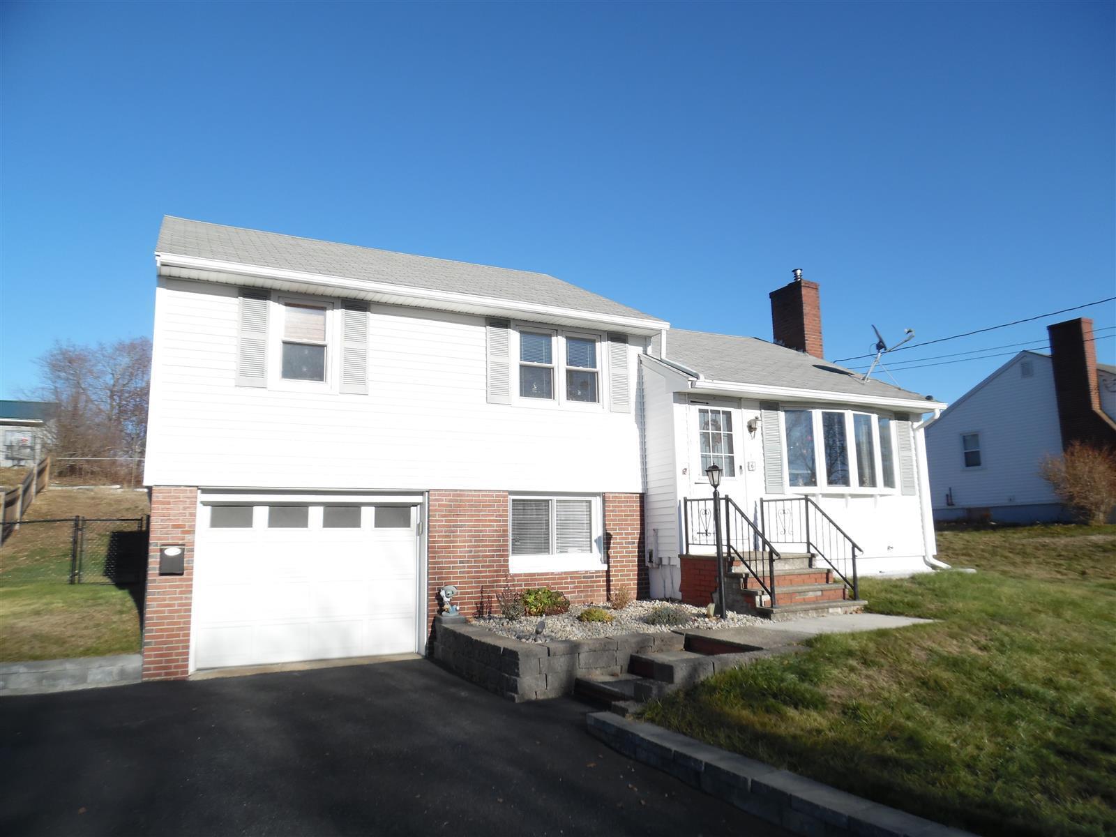 6 Scribner Circle Lewiston ME 04240