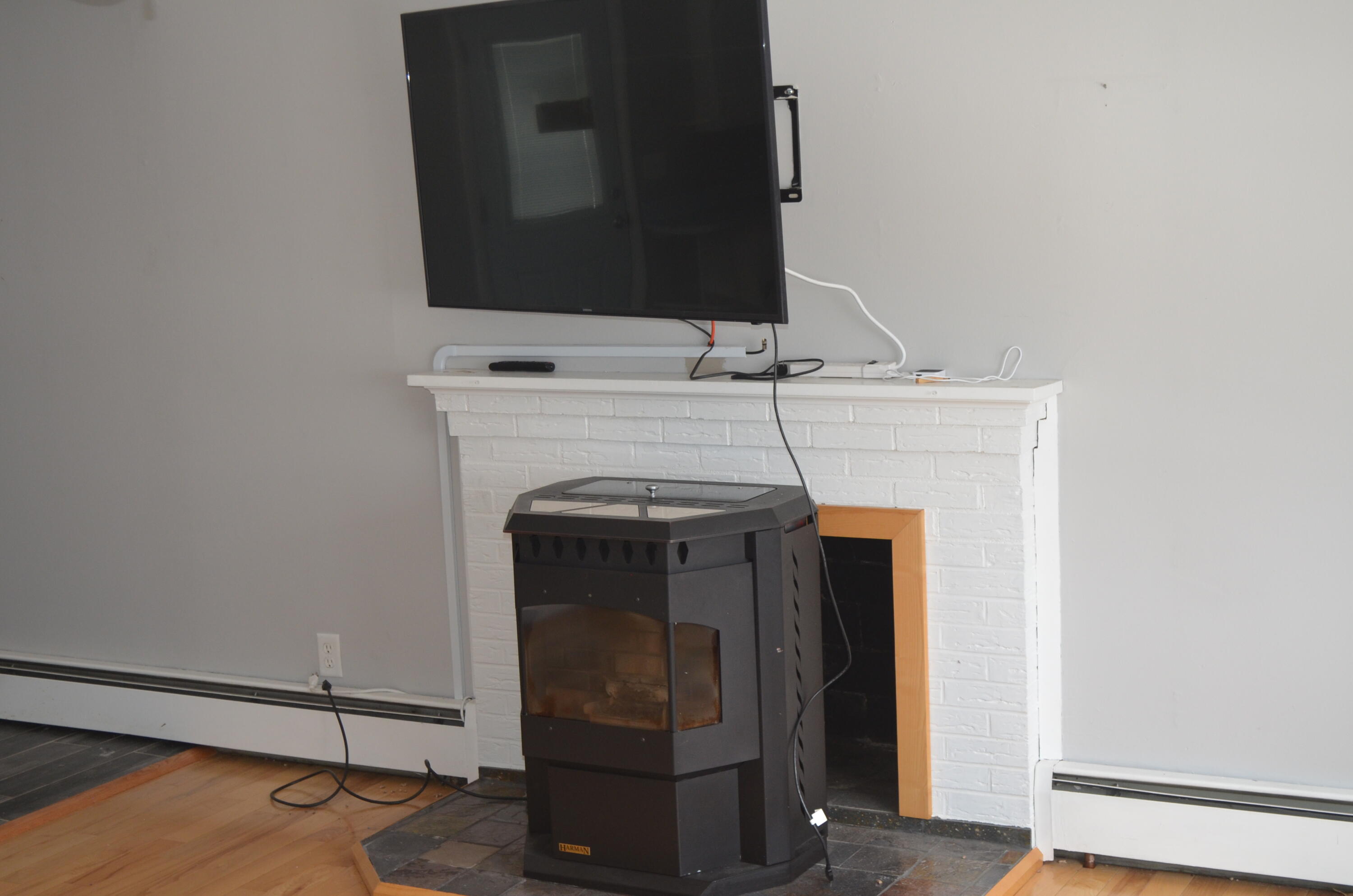 6 Scribner Circle Lewiston ME 04240