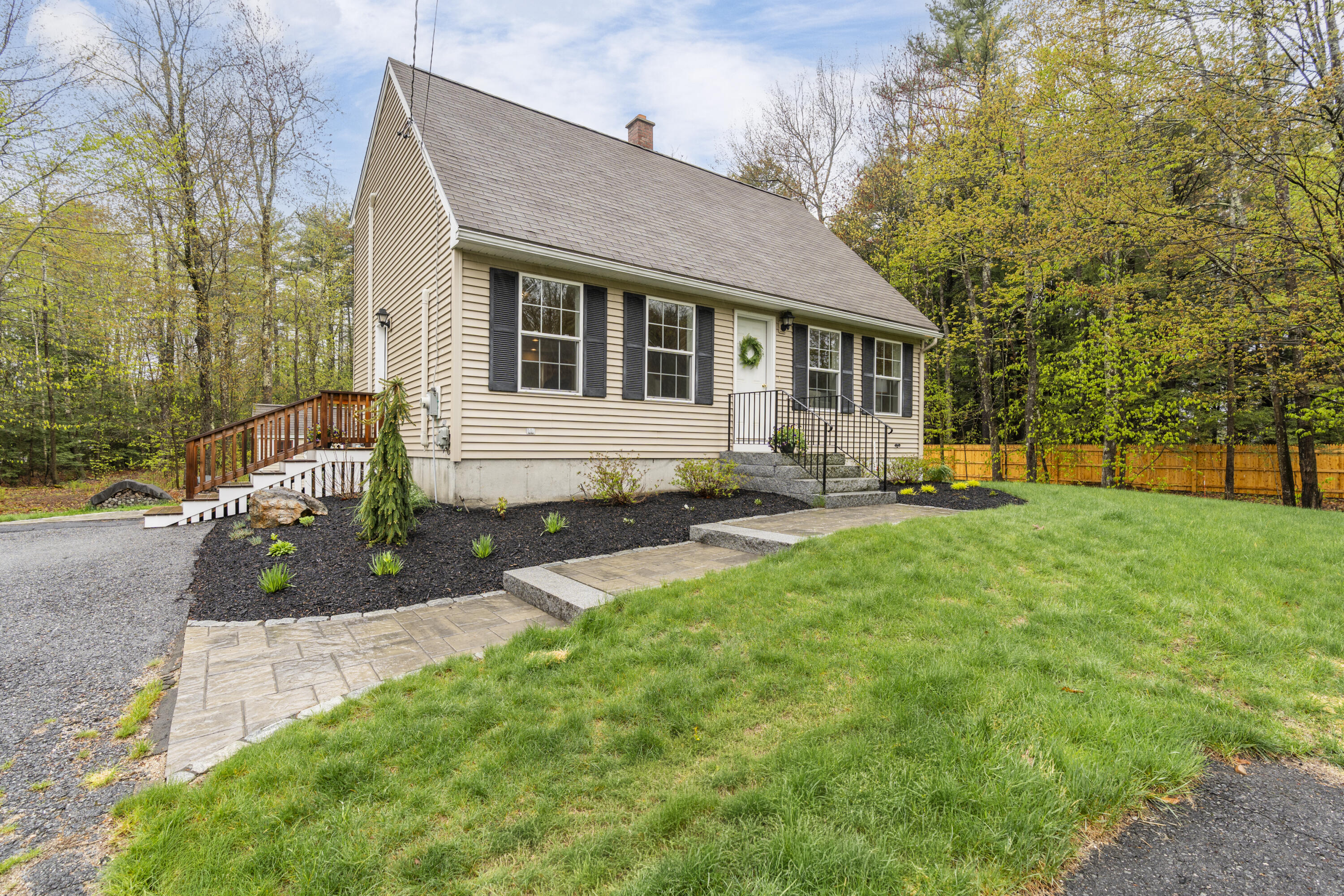 Cumberland ME, 76 Orchard Road