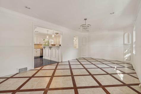 29 Delcliffe Lane Lewiston ME 04240