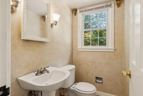 29 Delcliffe Lane Lewiston ME 04240