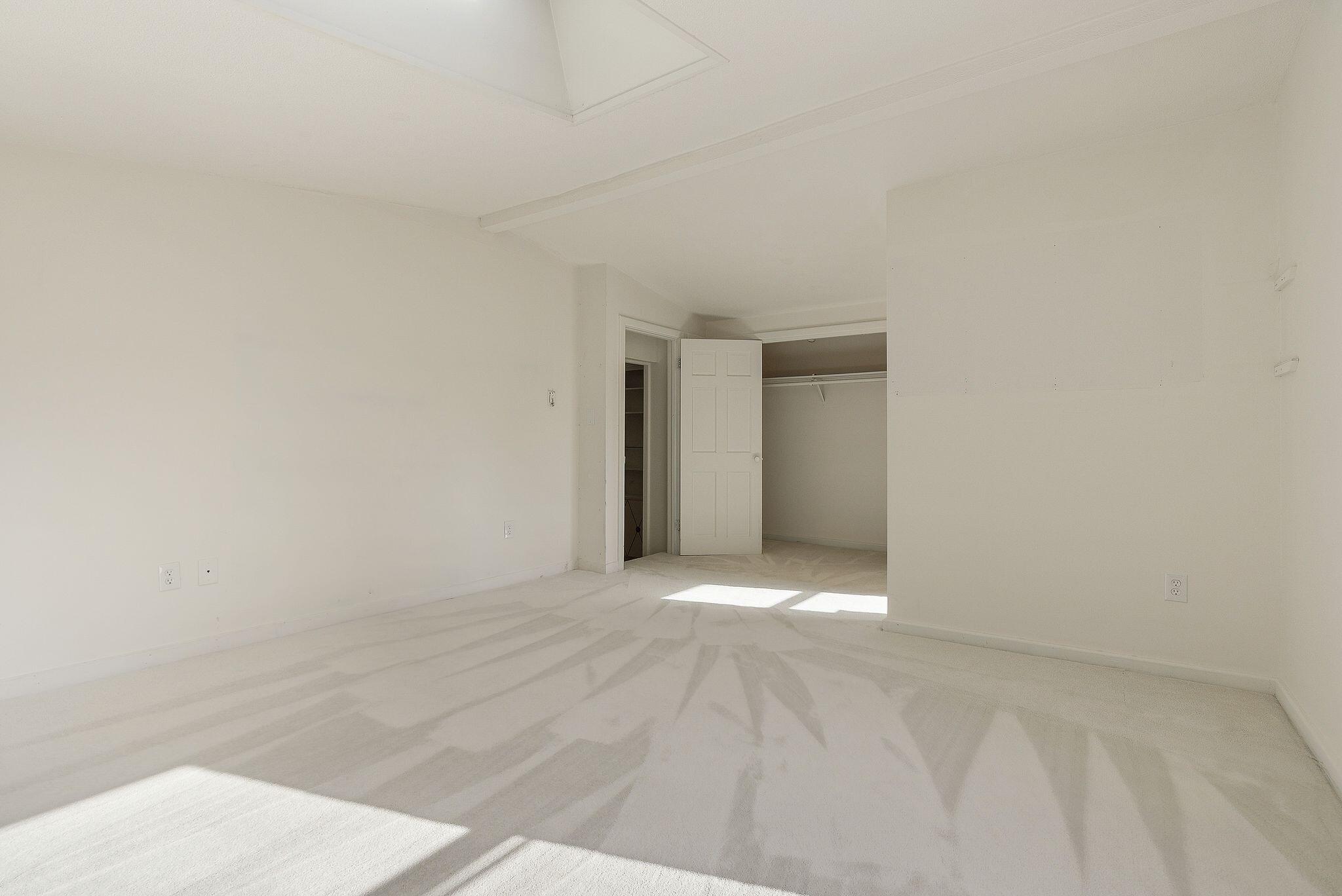 29 Delcliffe Lane Lewiston ME 04240