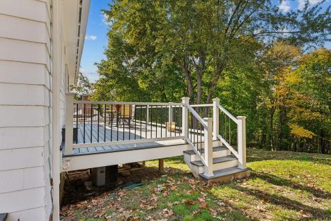 29 Delcliffe Lane Lewiston ME 04240