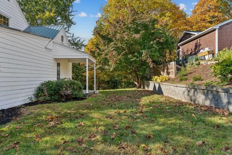 29 Delcliffe Lane Lewiston ME 04240