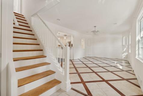 29 Delcliffe Lane Lewiston ME 04240