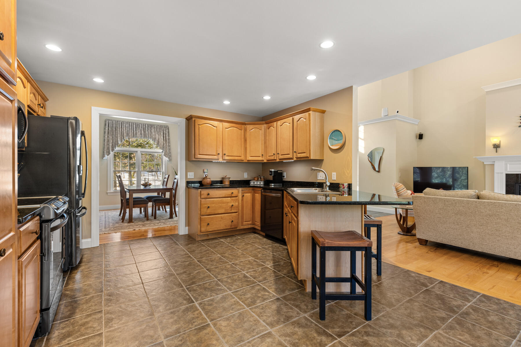 27 Woodpecker Lane Wells ME 04090