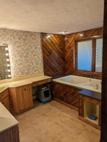 3 Hyde Road Jay ME 04239