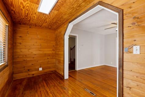 8 Squire Street Waterville ME 04901