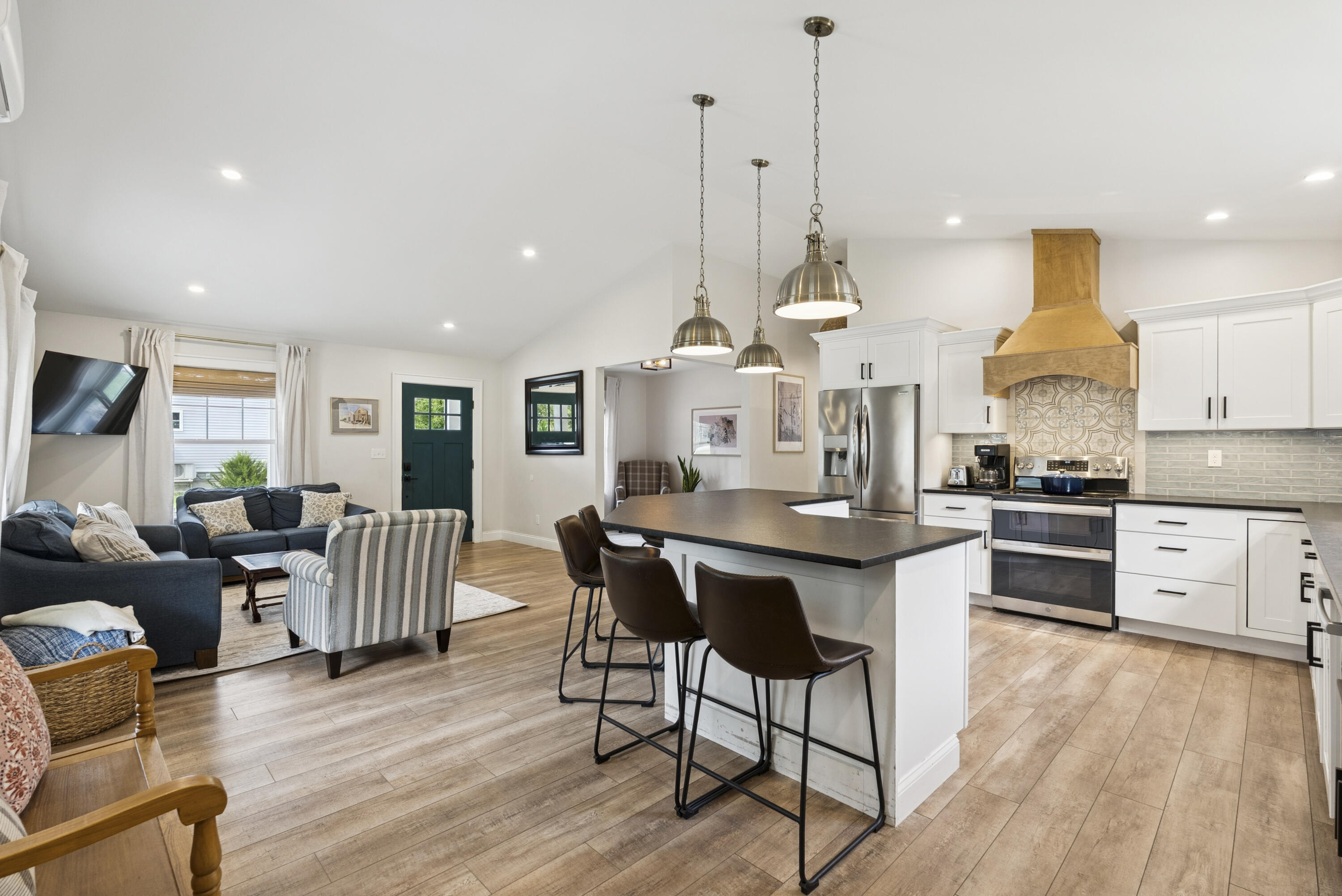 9 Ledgewood Drive Brunswick ME 04011