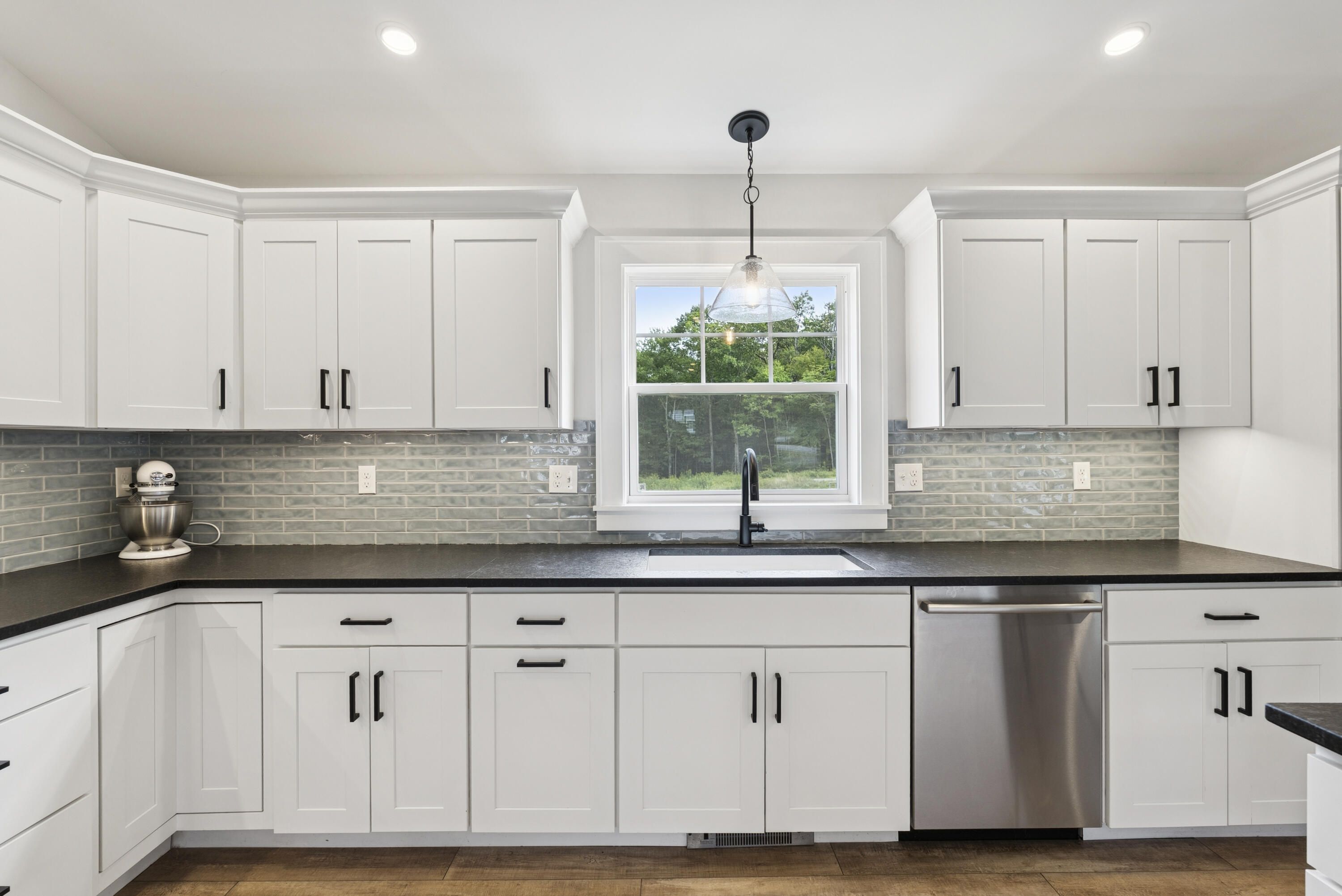 9 Ledgewood Drive Brunswick ME 04011