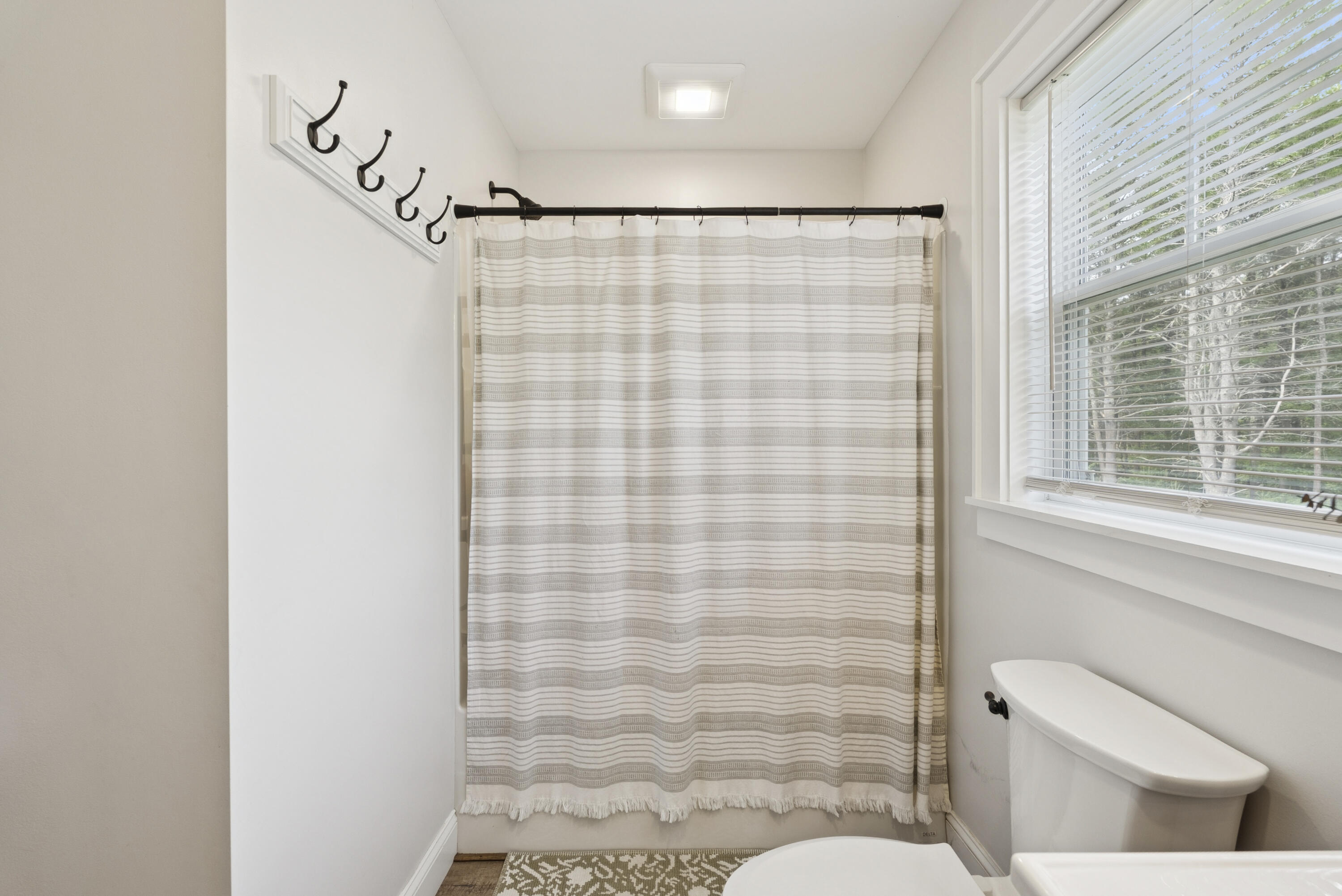 9 Ledgewood Drive Brunswick ME 04011