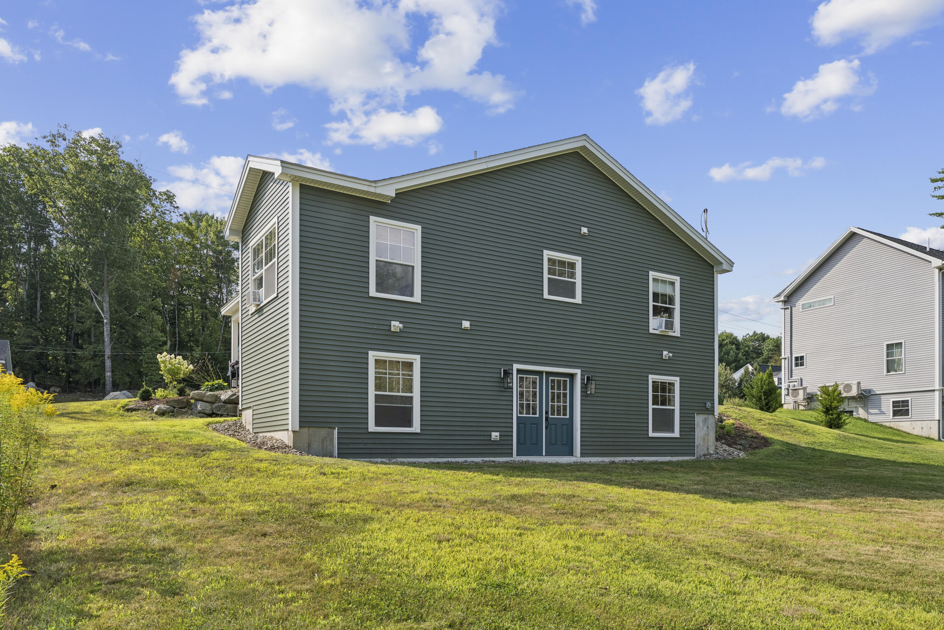 9 Ledgewood Drive Brunswick ME 04011