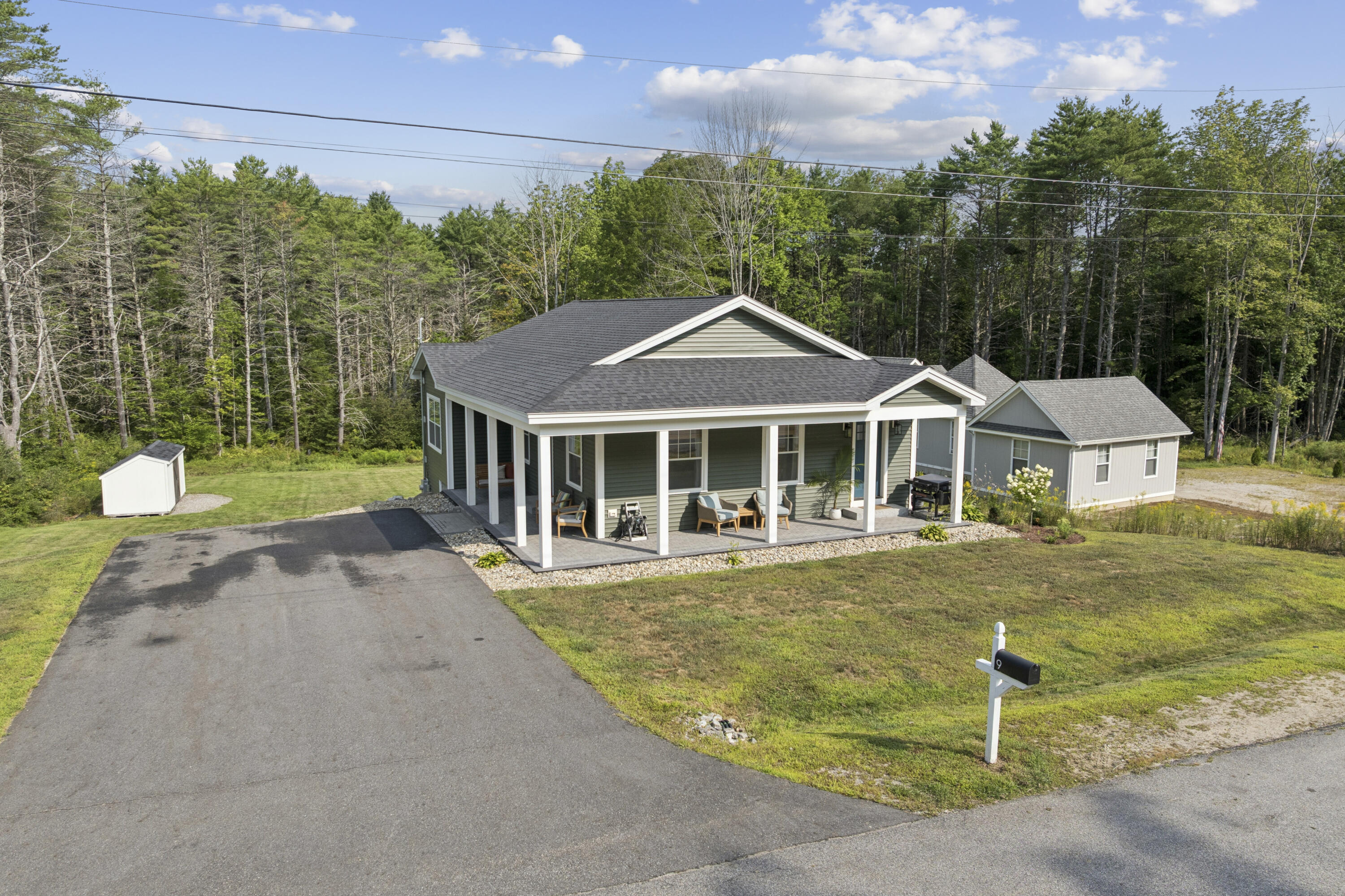 9 Ledgewood Drive Brunswick ME 04011