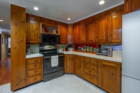13 Olympic Avenue Rockland ME 04841