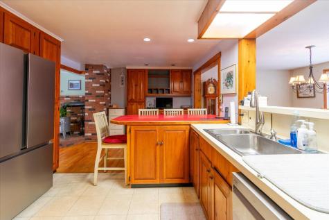 13 Olympic Avenue Rockland ME 04841