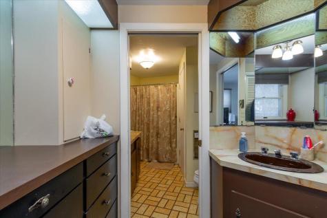 13 Olympic Avenue Rockland ME 04841